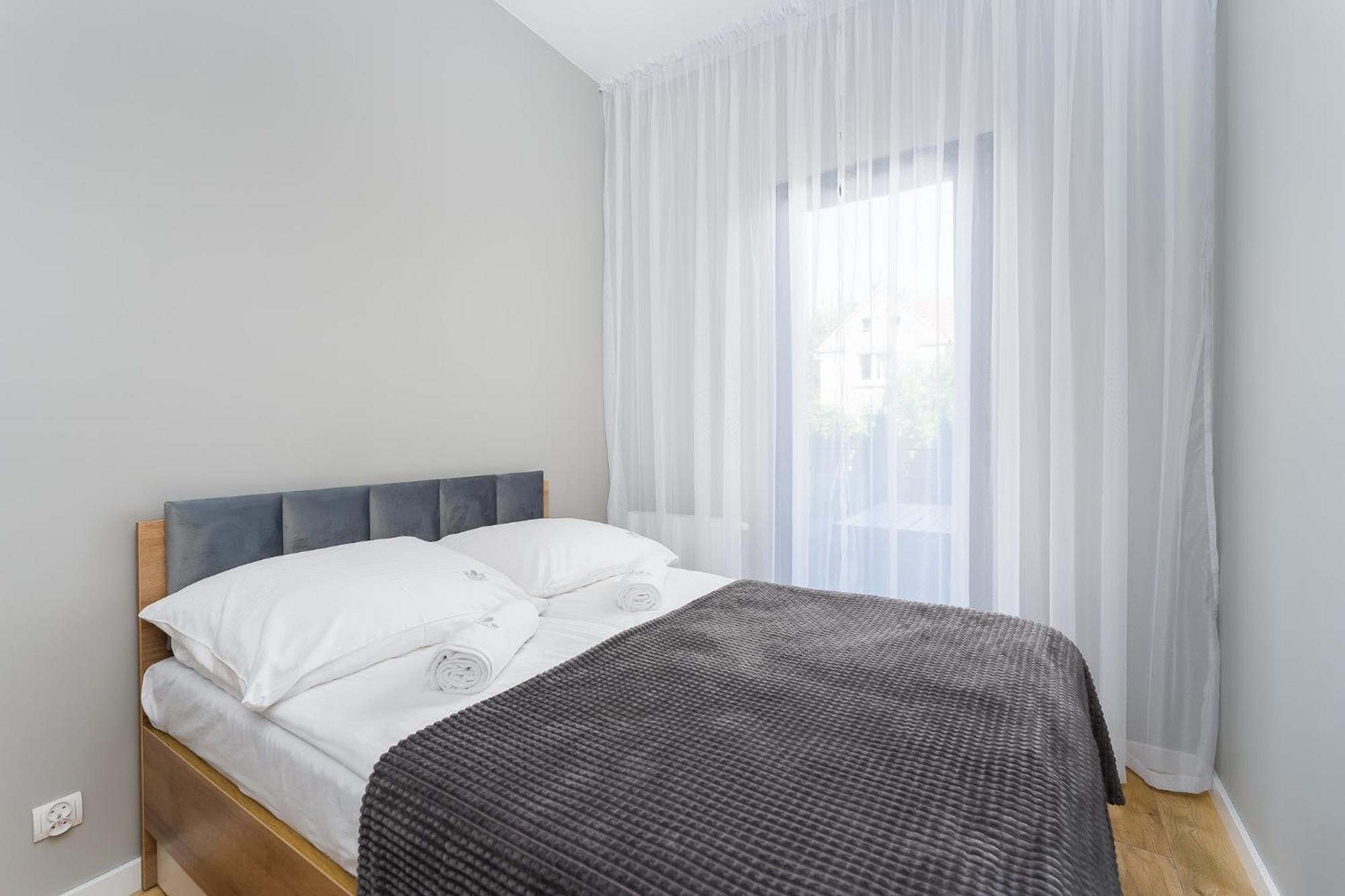 Summer Lofts Premium With Parking *