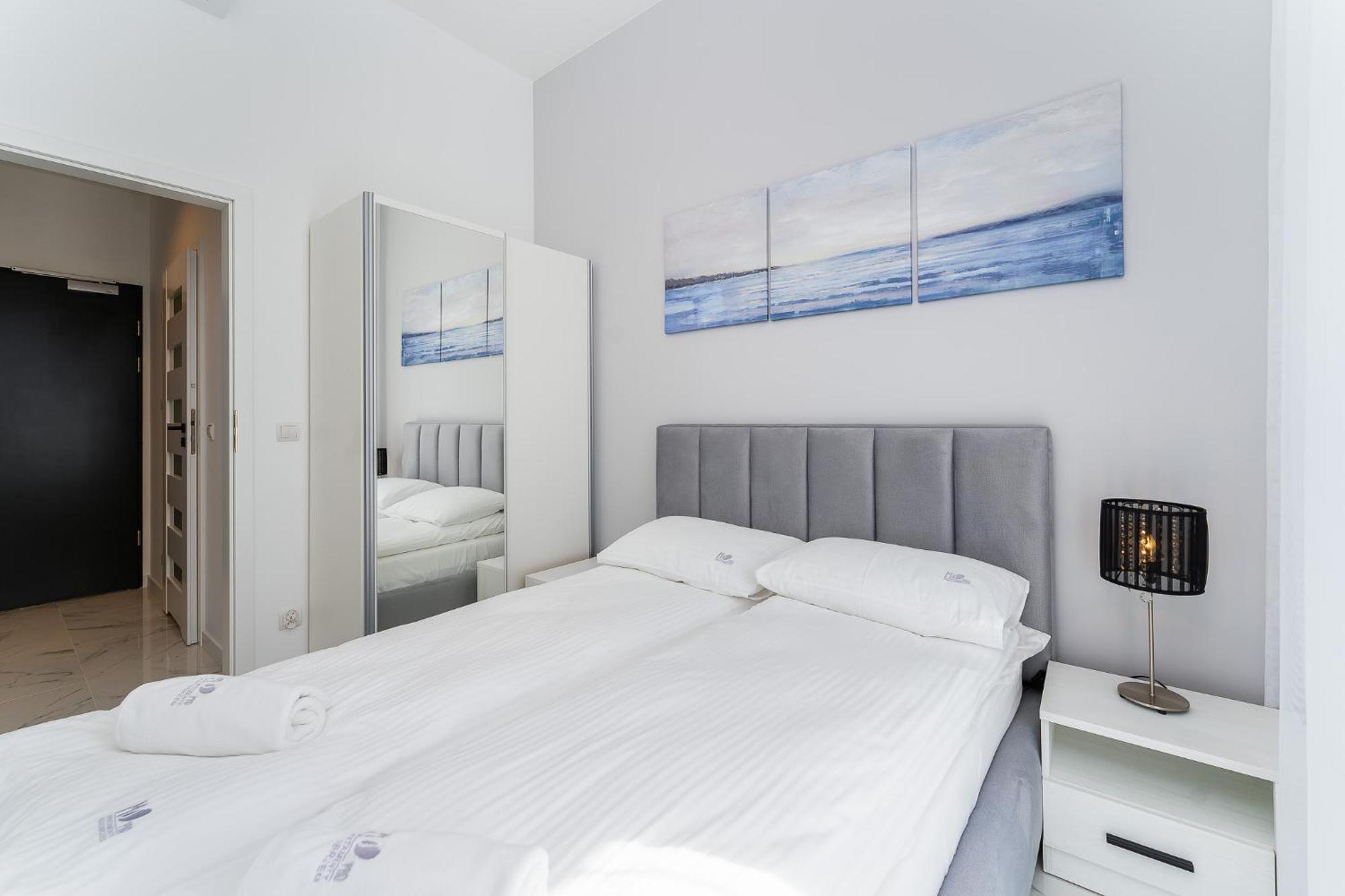 Summer Lofts Premium With Parking *